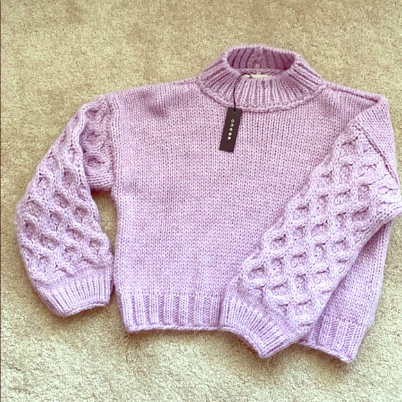 Drop shoulder NWT cropped woolen sweater - Picture 1 of 9